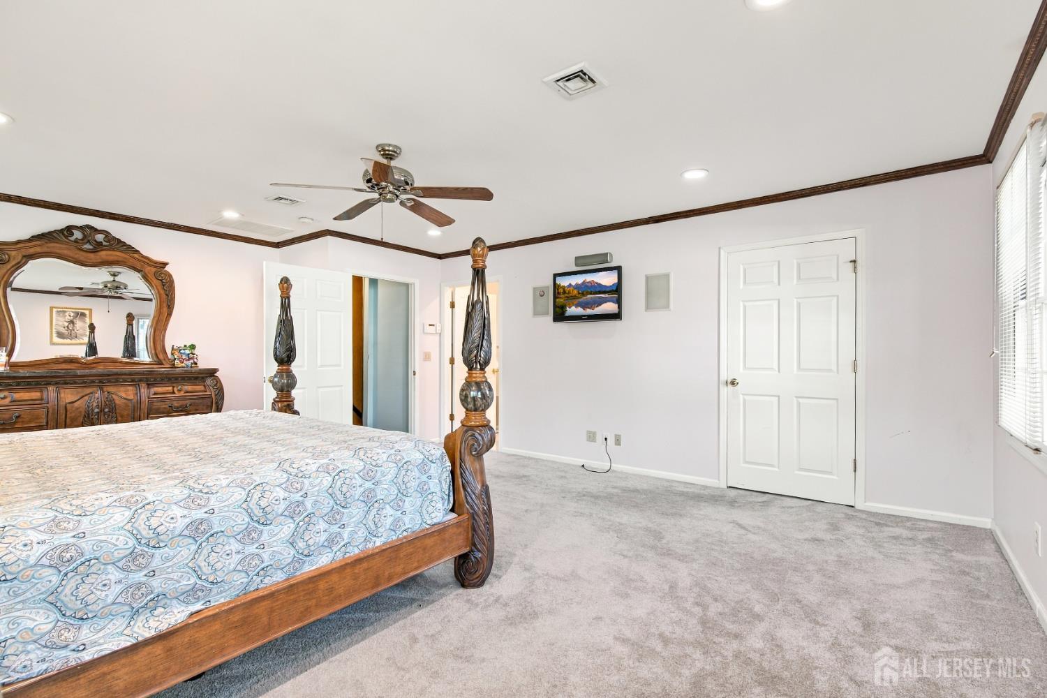 1 Pine Ridge Drive Edison NJ 08820