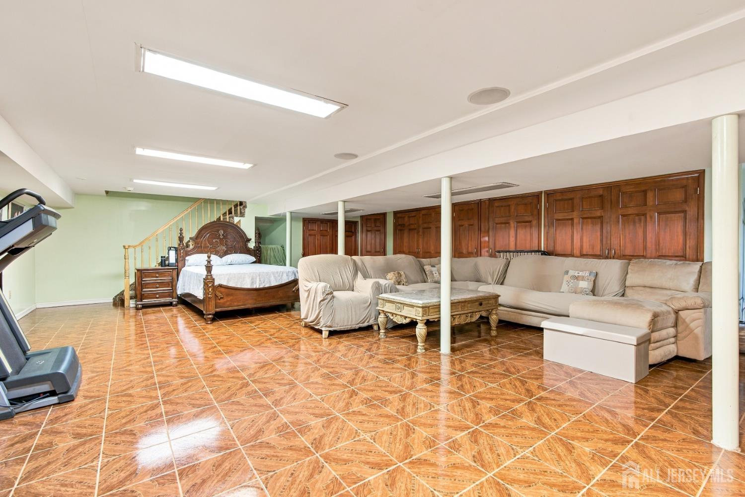 1 Pine Ridge Drive Edison NJ 08820