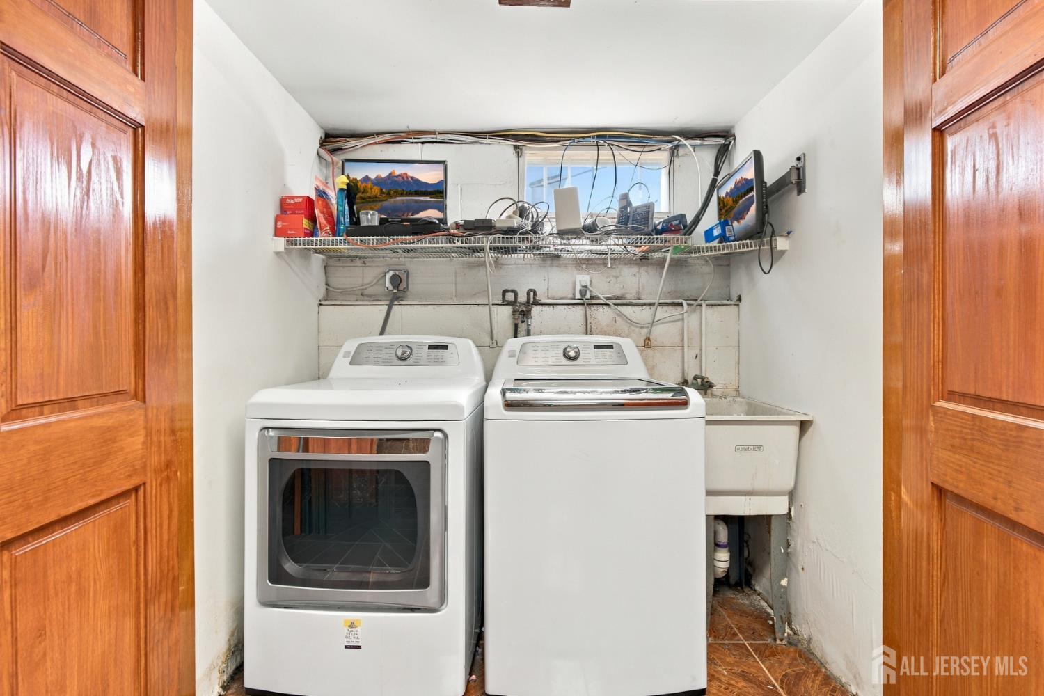 1 Pine Ridge Drive Edison NJ 08820