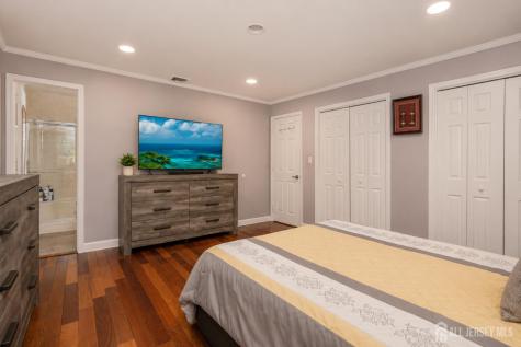 23 Dunbar Avenue Piscataway NJ 08854