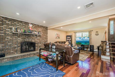 23 Dunbar Avenue Piscataway NJ 08854