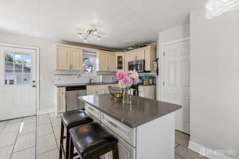 608 Decatur Avenue Middlesex NJ 08846