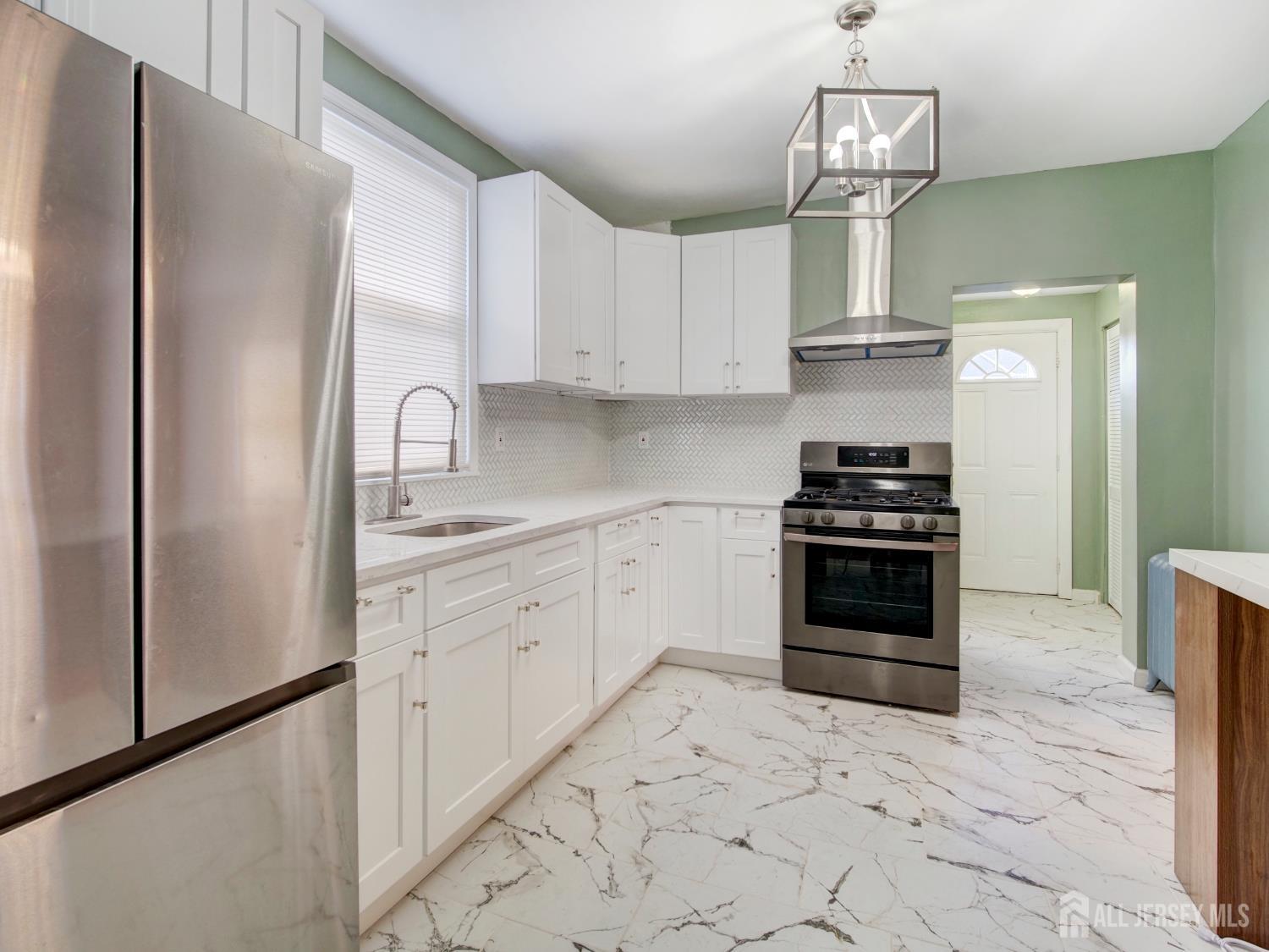 165 Randolph Street Carteret NJ 07008