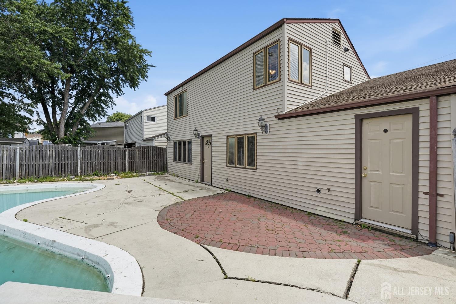 13 Cleveland Avenue Colonia NJ 07067