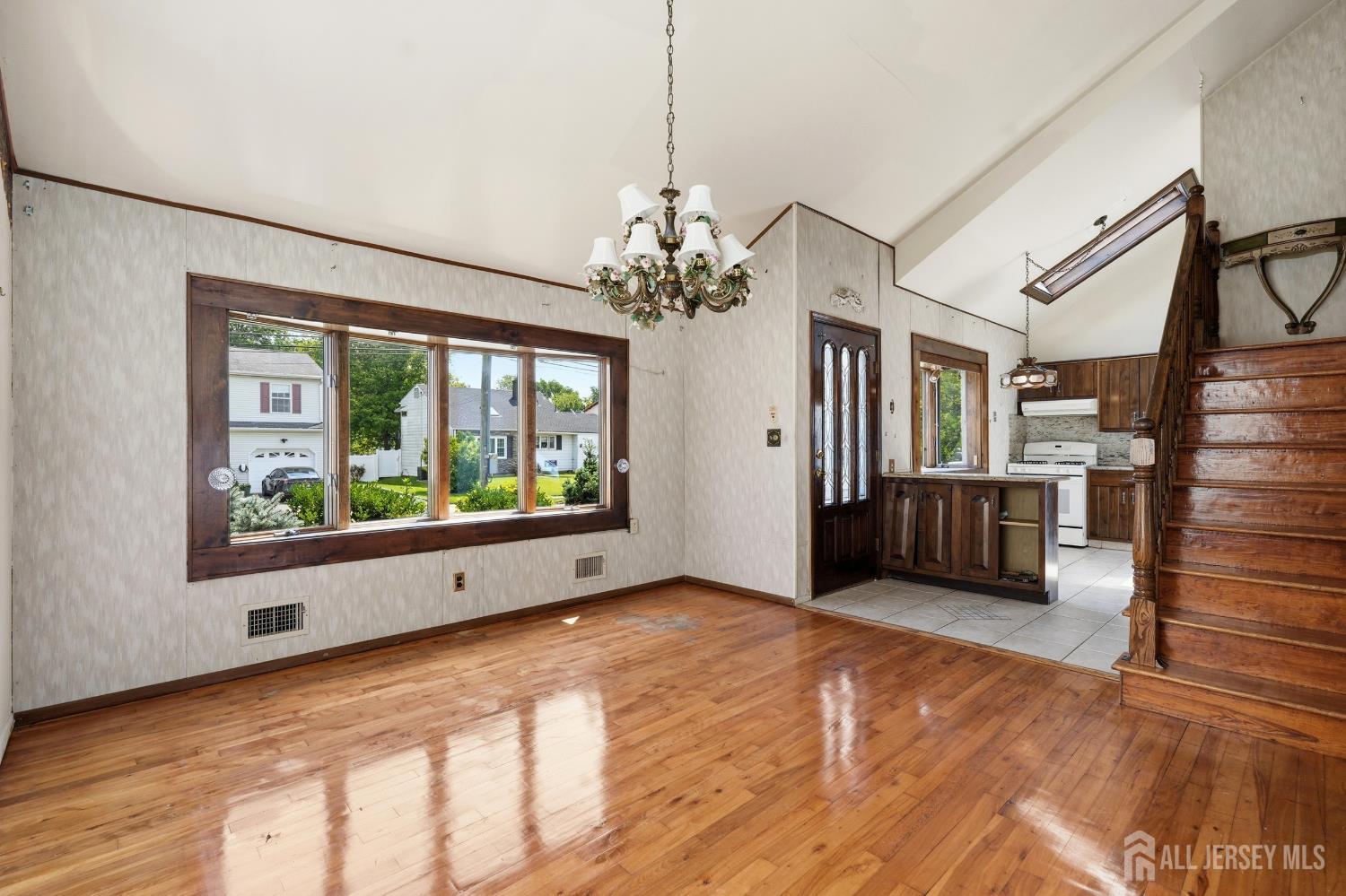 13 Cleveland Avenue Colonia NJ 07067