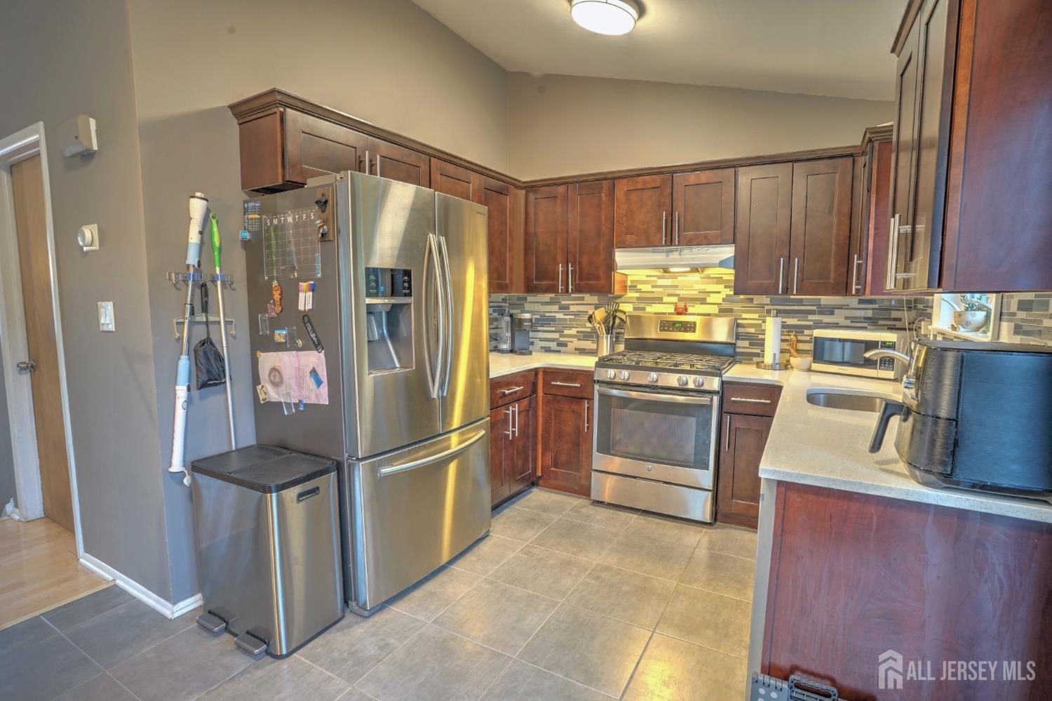 48 Birch Run Drive Piscataway NJ 08854