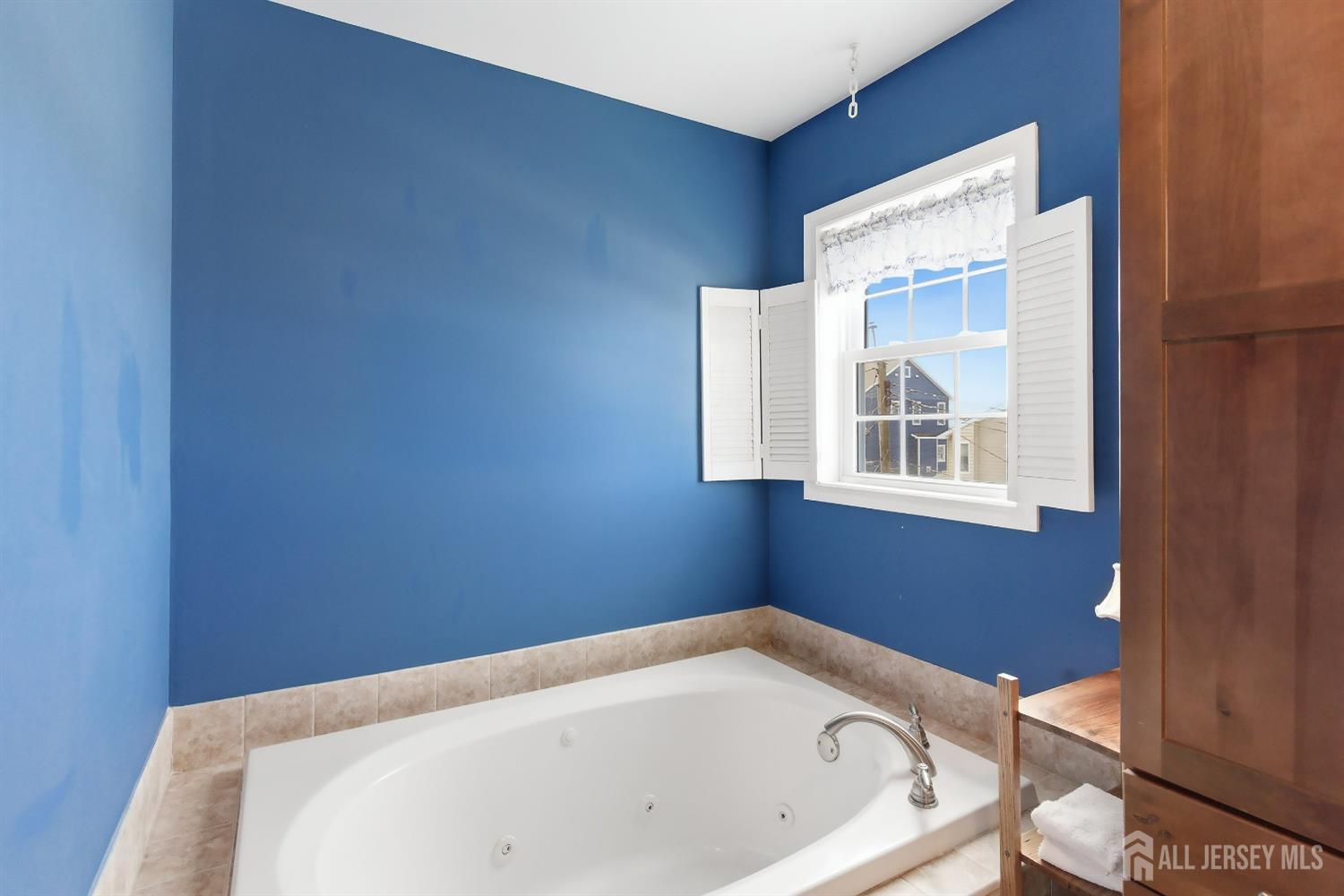 1215 Niihau Drive Lacey NJ 08731