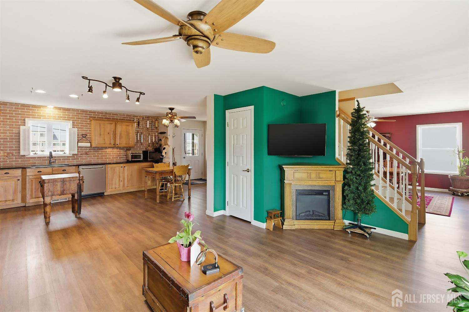1215 Niihau Drive Lacey NJ 08731