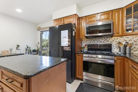 213 Normandy Road Edison NJ 08820