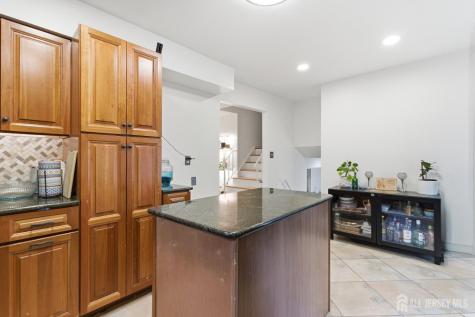 213 Normandy Road Edison NJ 08820