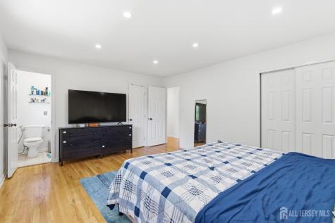 213 Normandy Road Edison NJ 08820