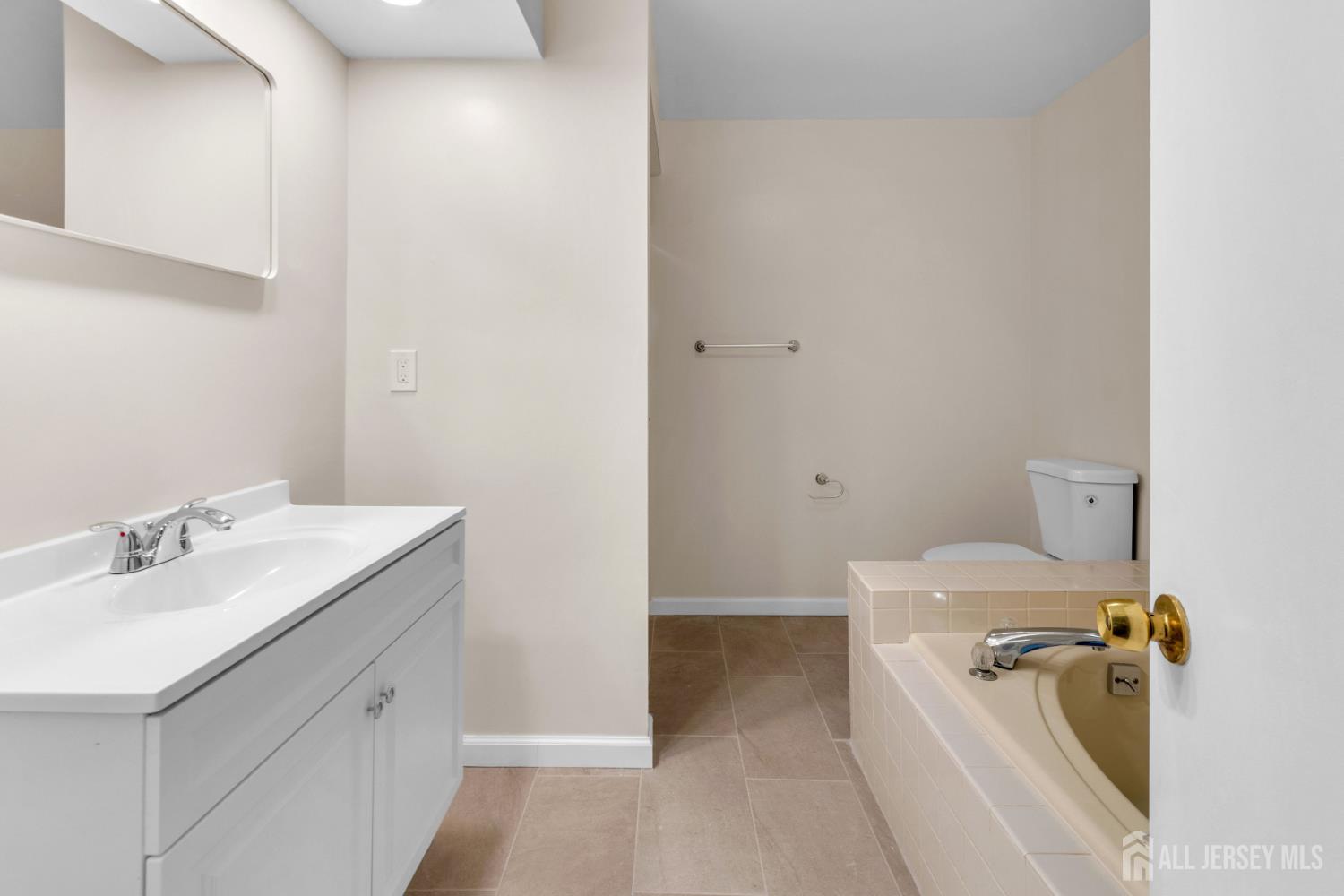 163 Marion Drive West Orange NJ 07052