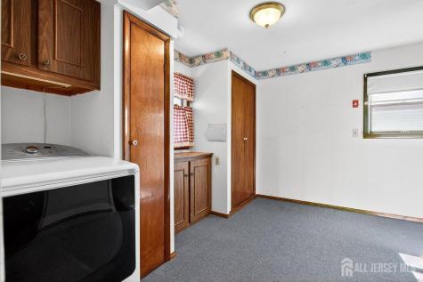 140 Camelot Drive Port Reading NJ 07064