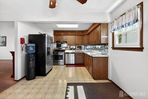 140 Camelot Drive Port Reading NJ 07064
