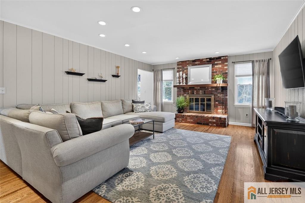 4 Hardley Drive Cranbury NJ 08512