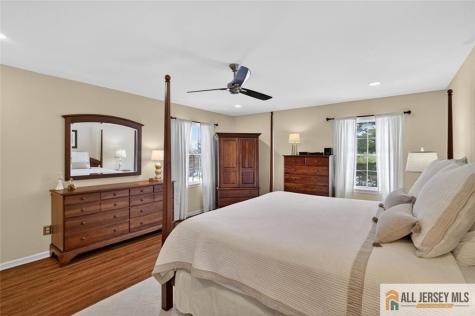 4 Hardley Drive Cranbury NJ 08512