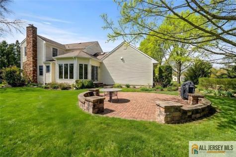 4 Hardley Drive Cranbury NJ 08512