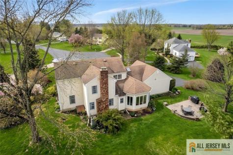 4 Hardley Drive Cranbury NJ 08512