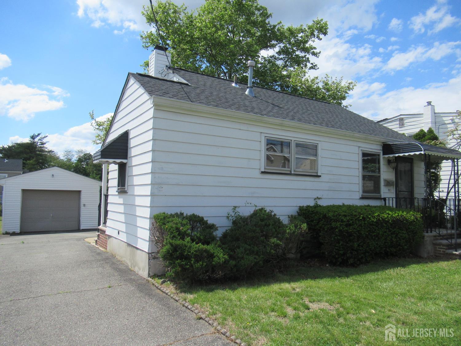 11 Eisenhower Drive Sayreville NJ 08872