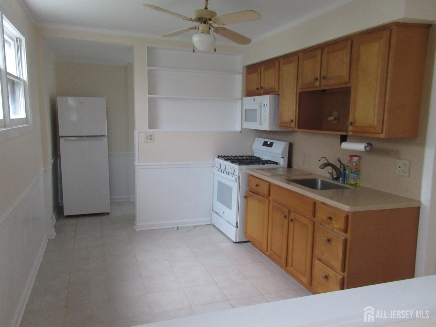 11 Eisenhower Drive Sayreville NJ 08872