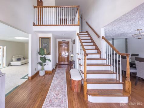 35 Warwick Road Colonia NJ 07067