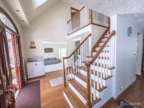 35 Warwick Road Colonia NJ 07067