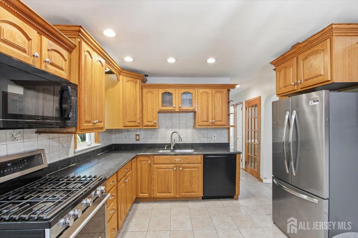 36 Oakland Avenue Franklin NJ 08873