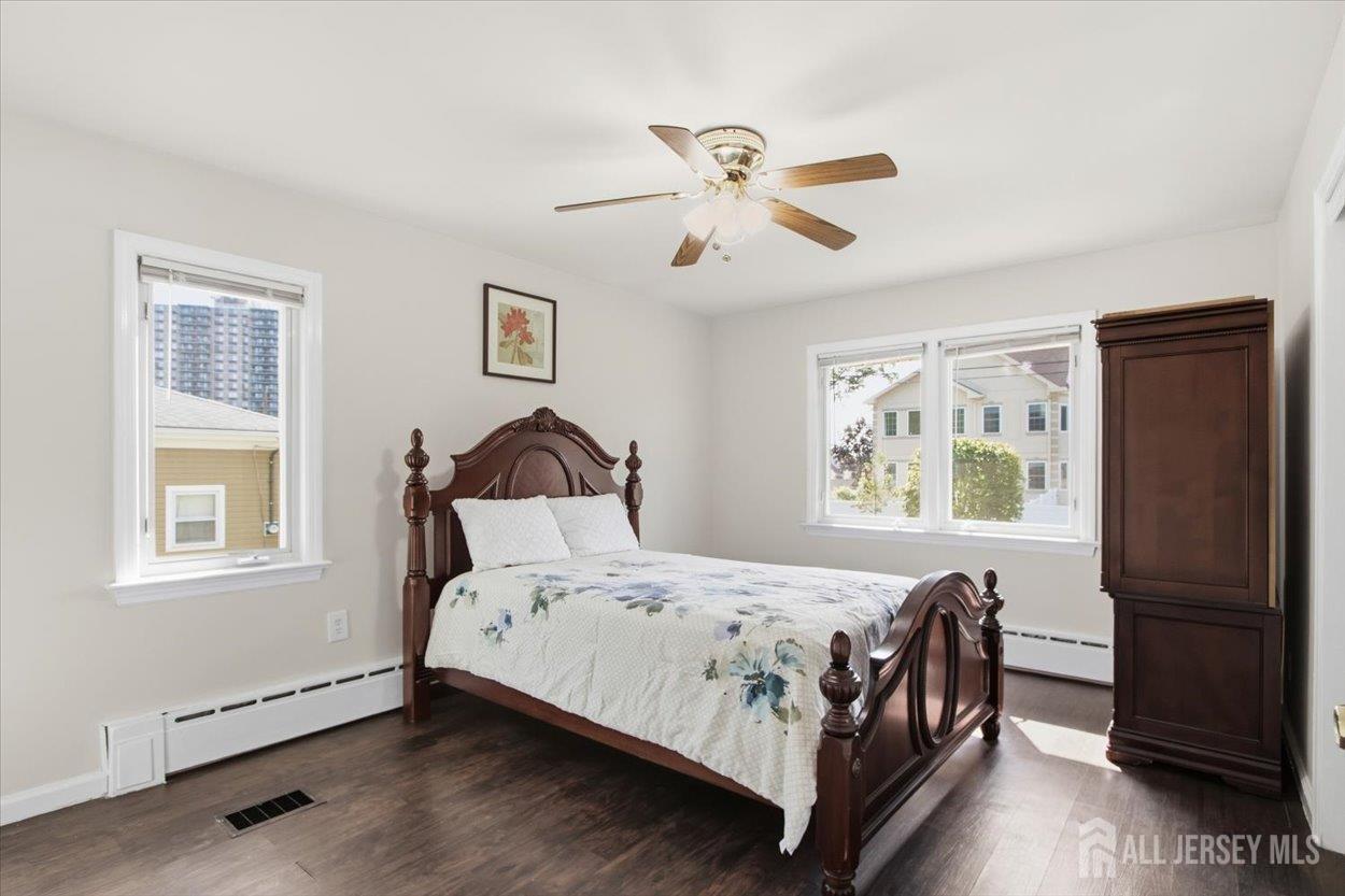 36 Oakland Avenue Franklin NJ 08873