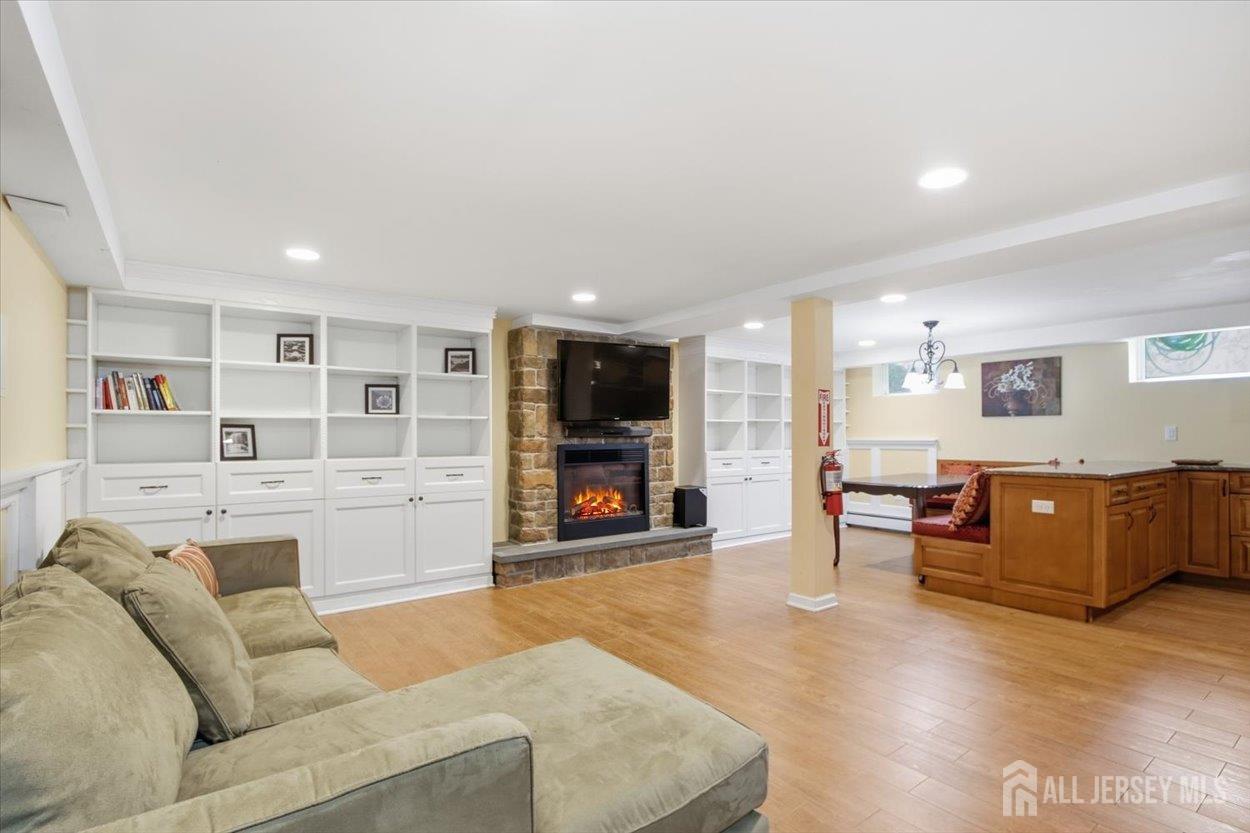 36 Oakland Avenue Franklin NJ 08873
