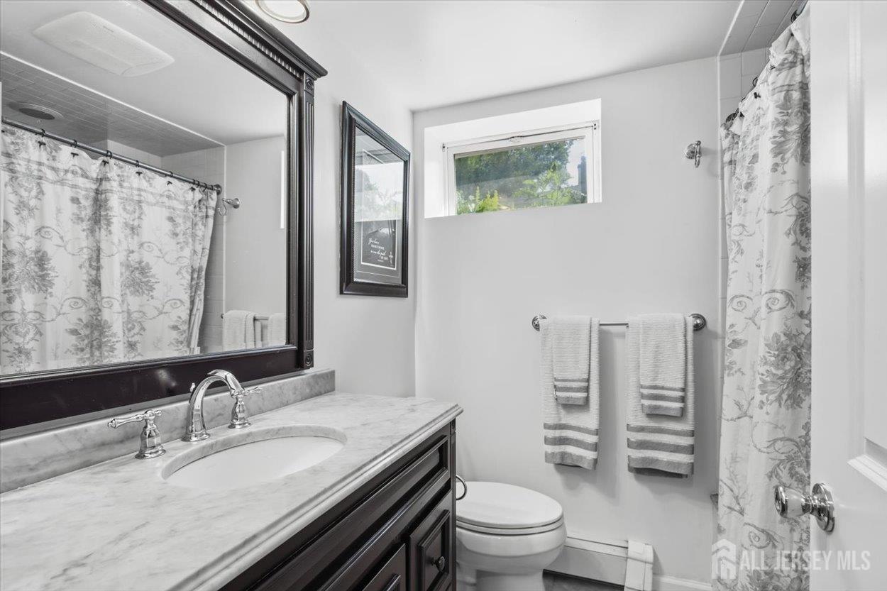 36 Oakland Avenue Franklin NJ 08873