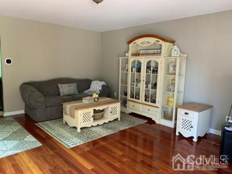 84 Heman Street Edison NJ 08837