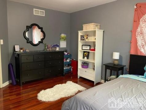 84 Heman Street Edison NJ 08837