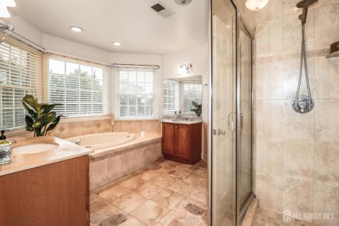 2 Brenner Court Franklin Twsp NJ 08873