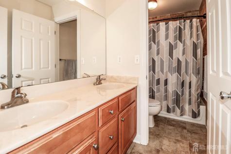 2 Brenner Court Franklin Twsp NJ 08873