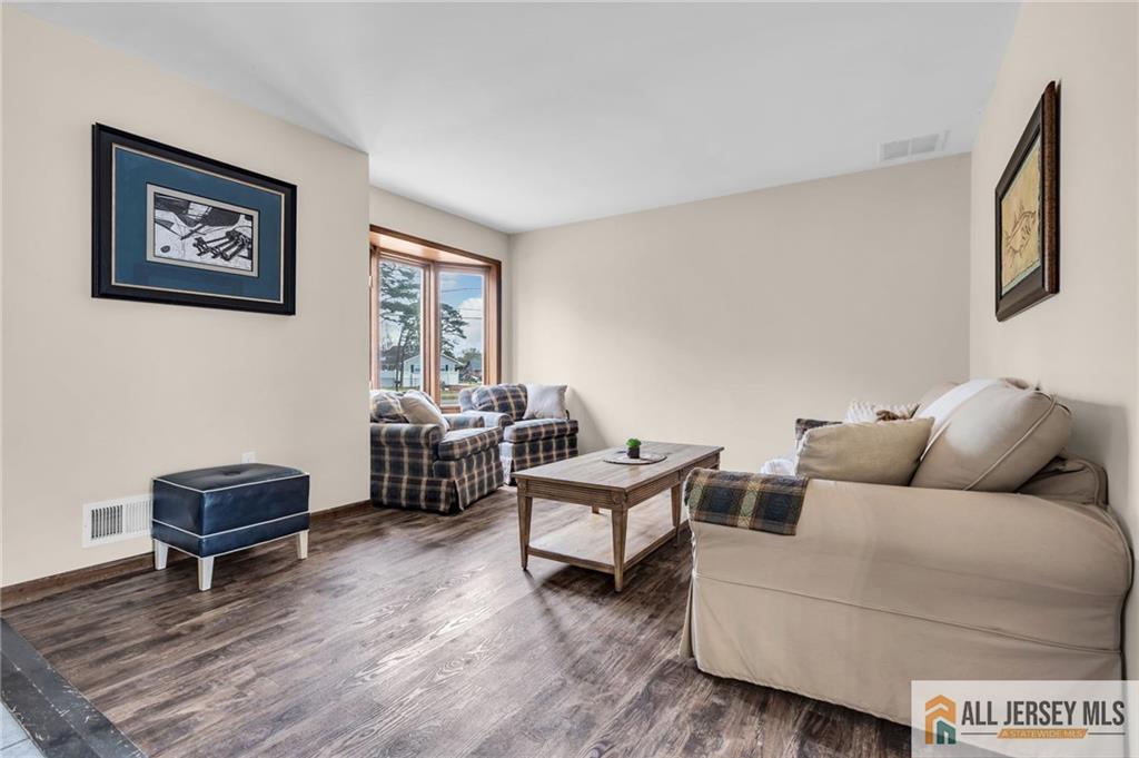 11 Parkers Point Boulevard Lacey NJ 08731