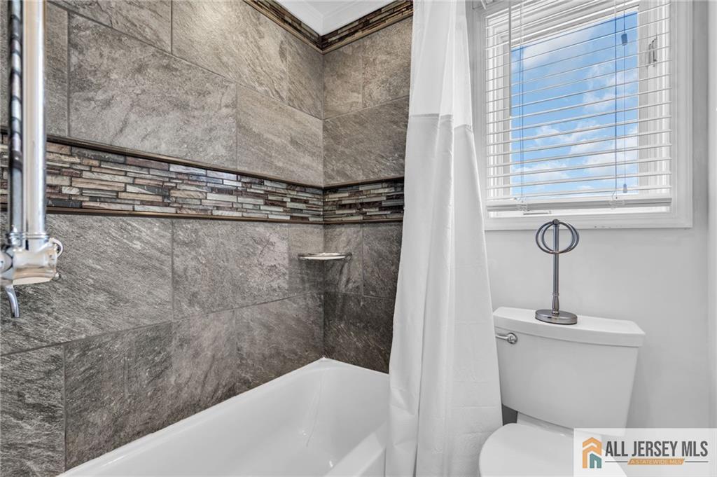 11 Parkers Point Boulevard Lacey NJ 08731