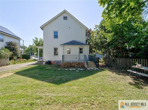 12 Vine Street Jamesburg NJ 08831