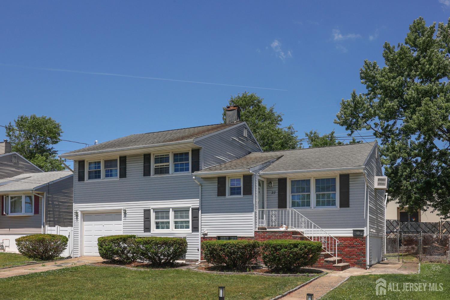 22 Webb Drive Fords NJ 08863