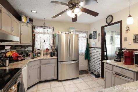 22 Webb Drive Fords NJ 08863