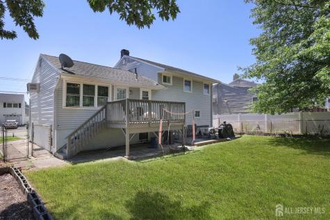 22 Webb Drive Fords NJ 08863