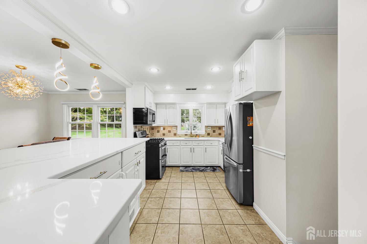 5 Travis Court Monroe NJ 08831
