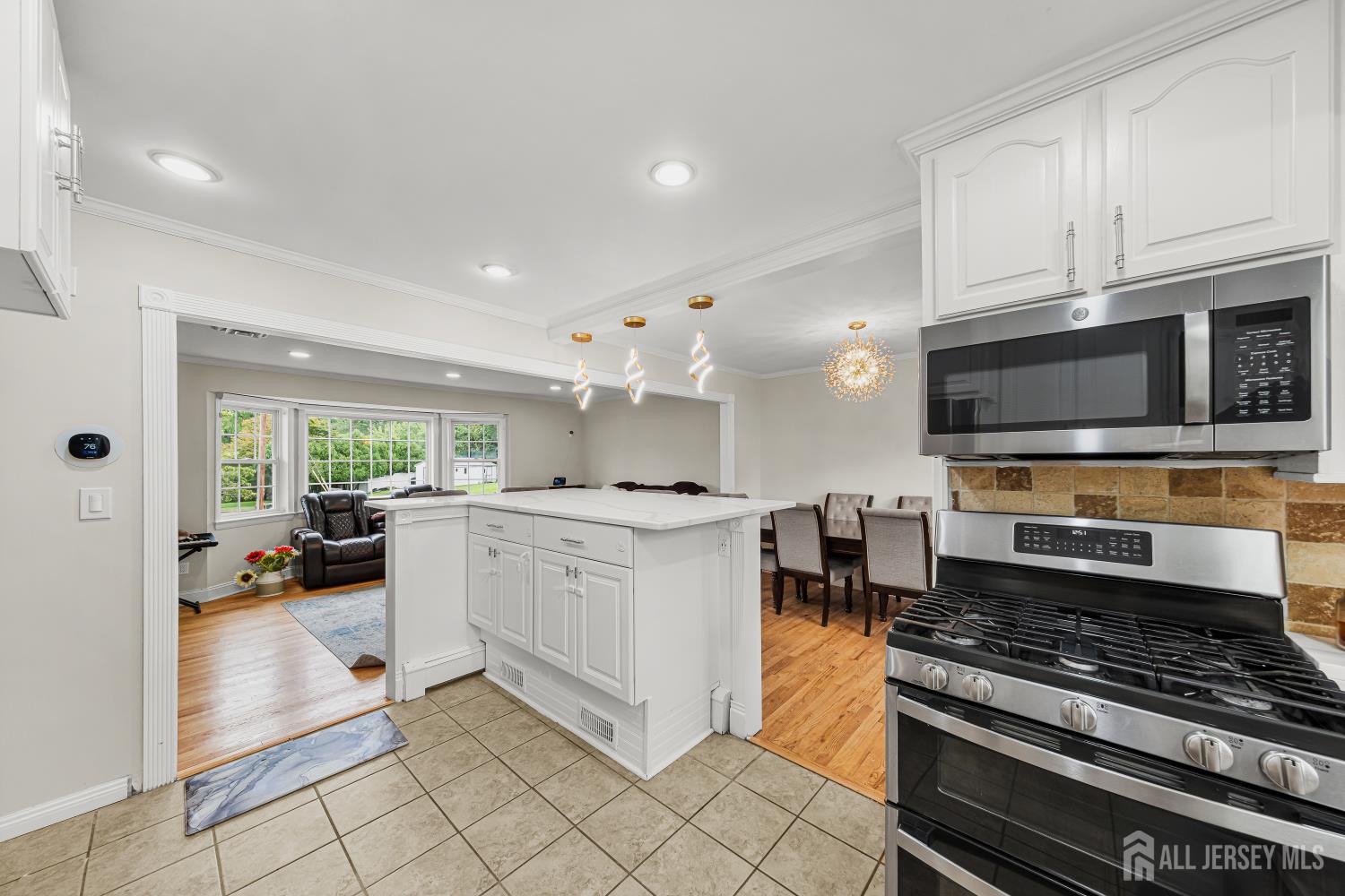 5 Travis Court Monroe NJ 08831