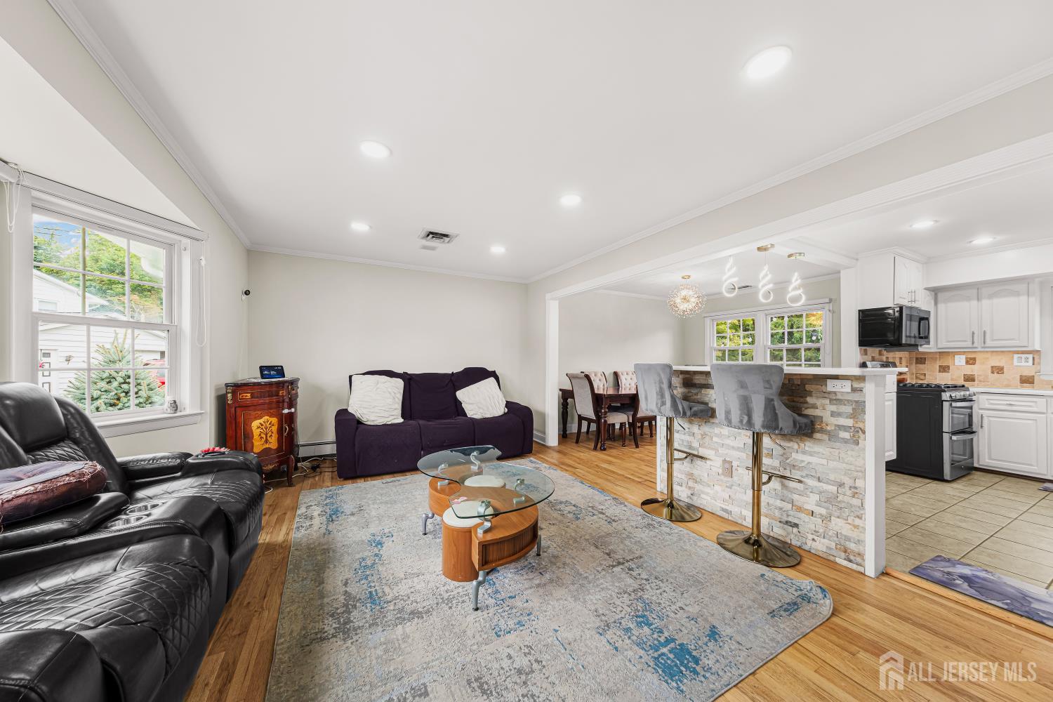 5 Travis Court Monroe NJ 08831