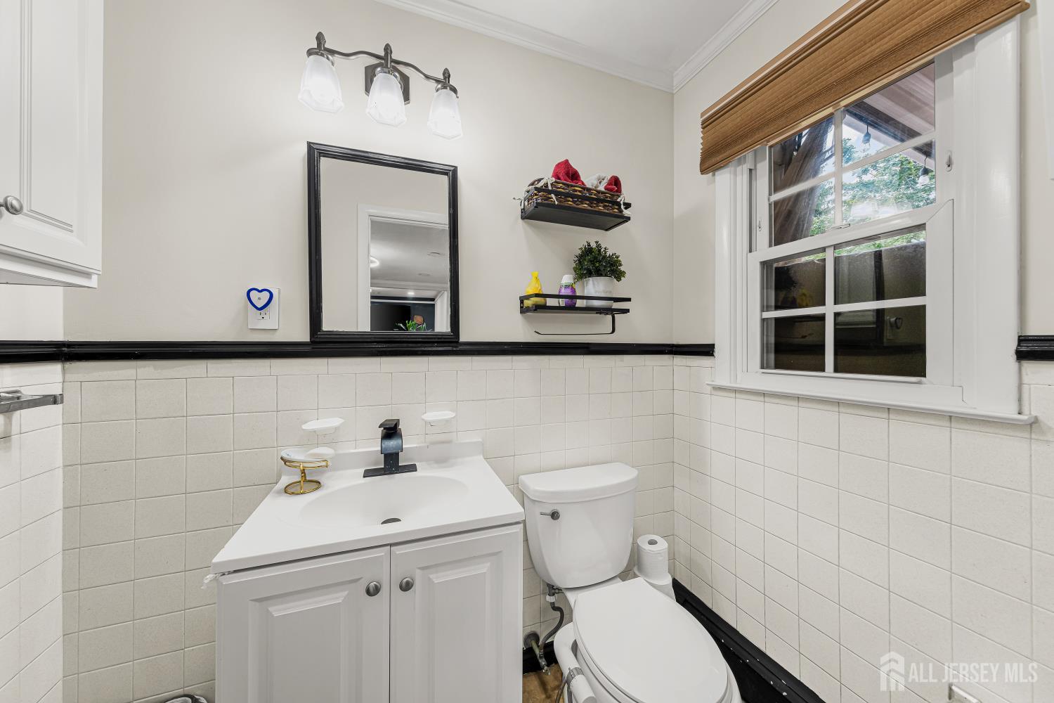 5 Travis Court Monroe NJ 08831