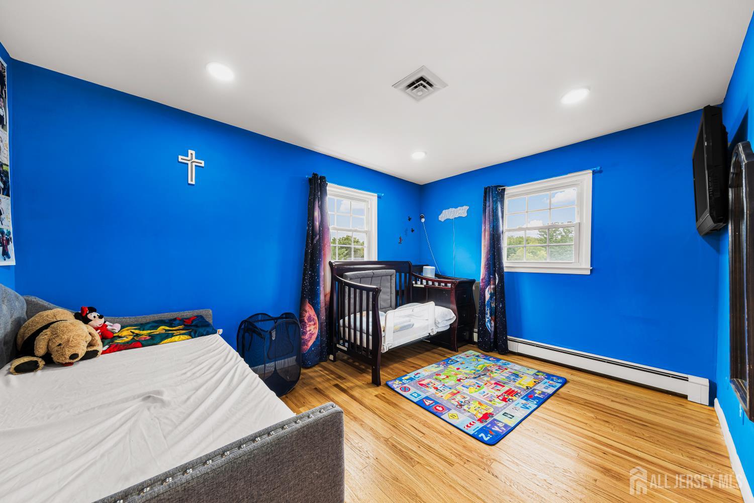 5 Travis Court Monroe NJ 08831