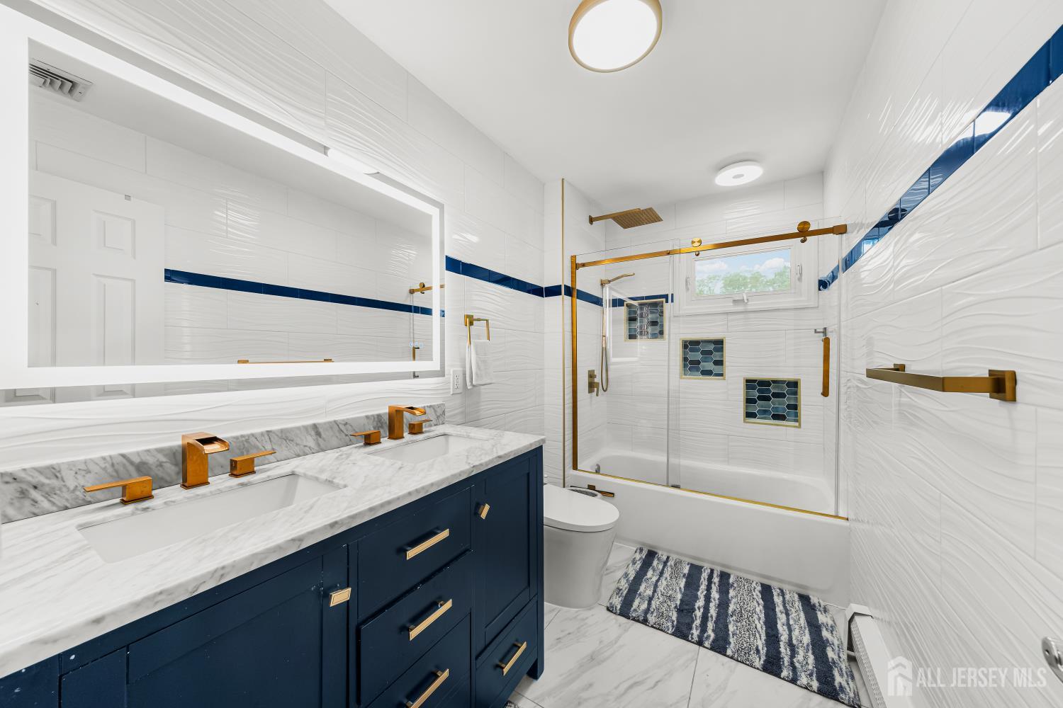 5 Travis Court Monroe NJ 08831
