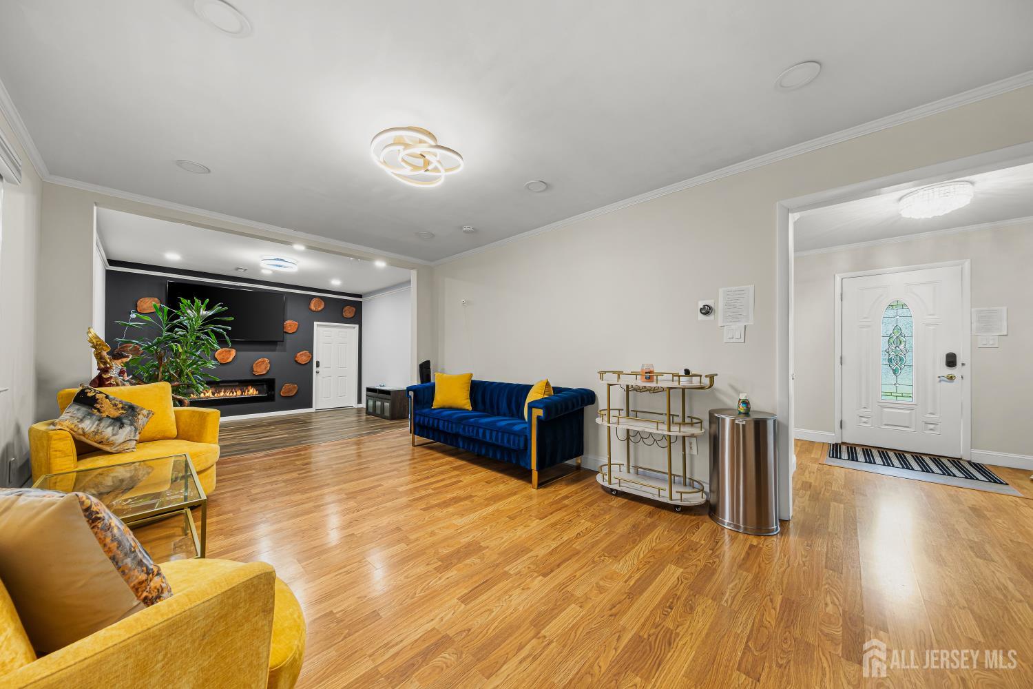 5 Travis Court Monroe NJ 08831