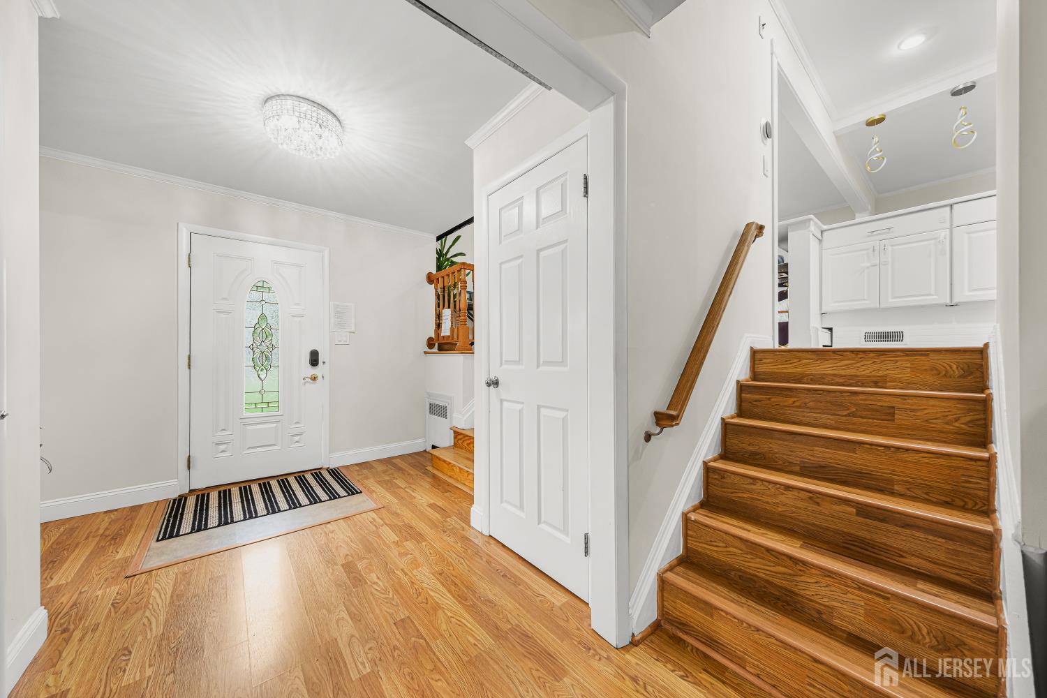 5 Travis Court Monroe NJ 08831