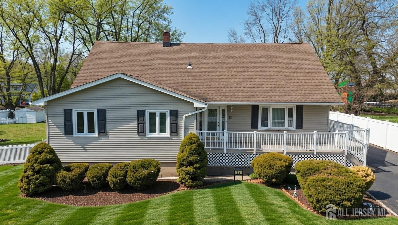 35 Thompson Avenue Fords NJ 08863