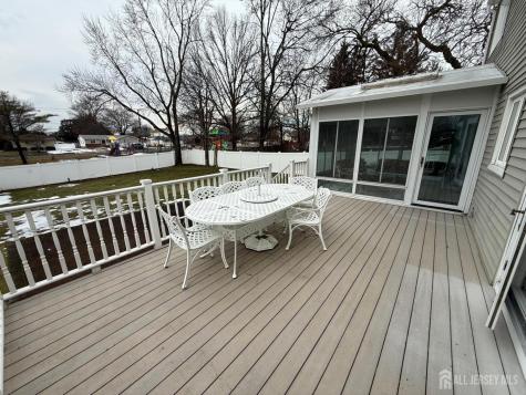 35 Thompson Avenue Fords NJ 08863